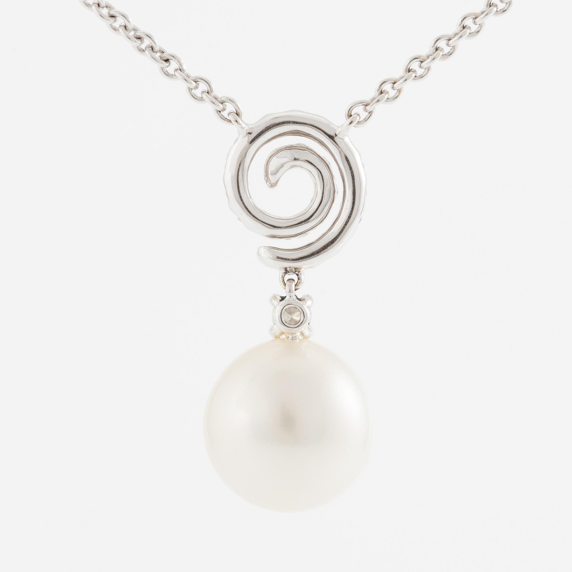 Necklace, 18K white gold with a pearl and brilliant-cut diamonds.