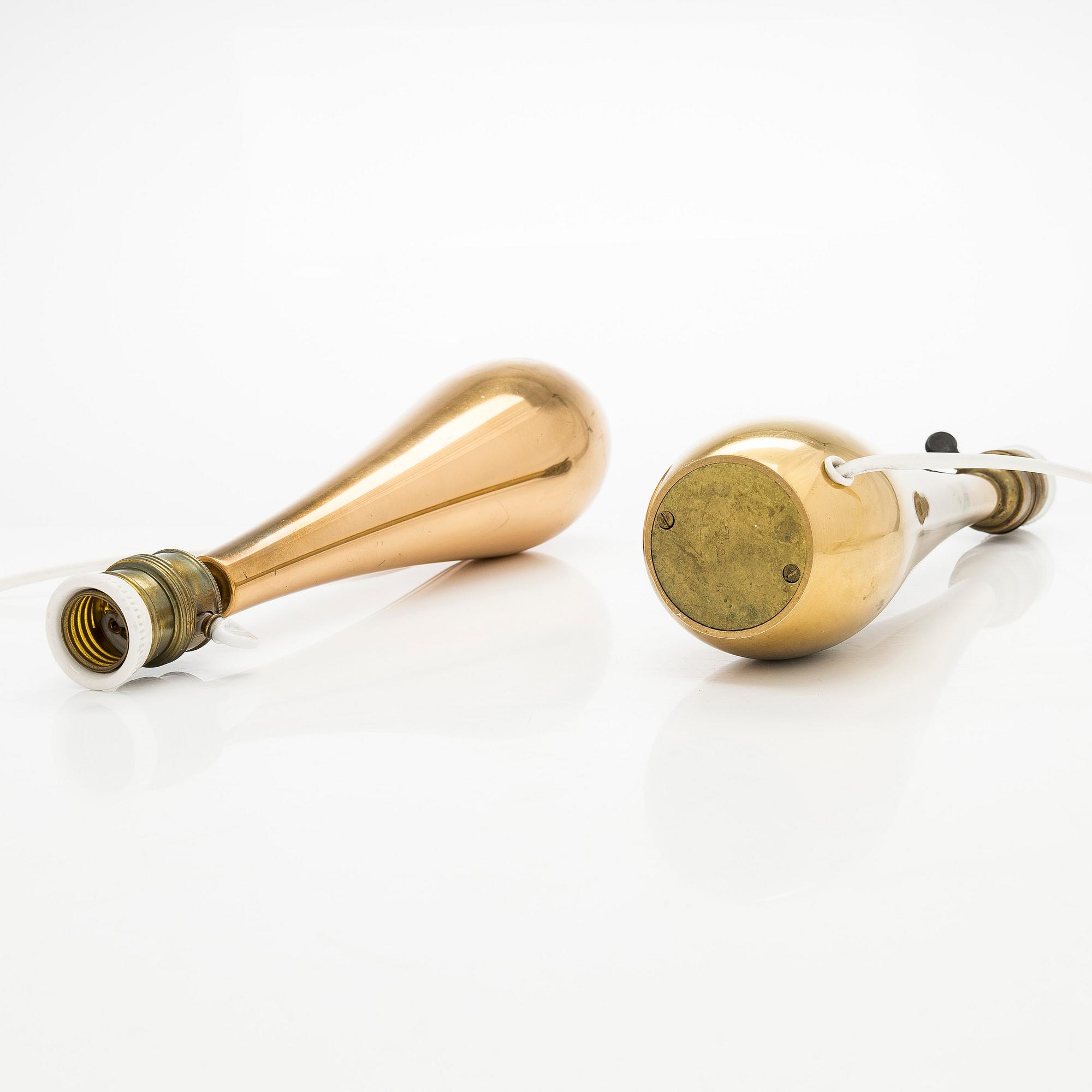 Mauri Almari, pöytävalaisinpari, 2 kpl, malli K11-22 Idman, 1900-luvun puoliväli.