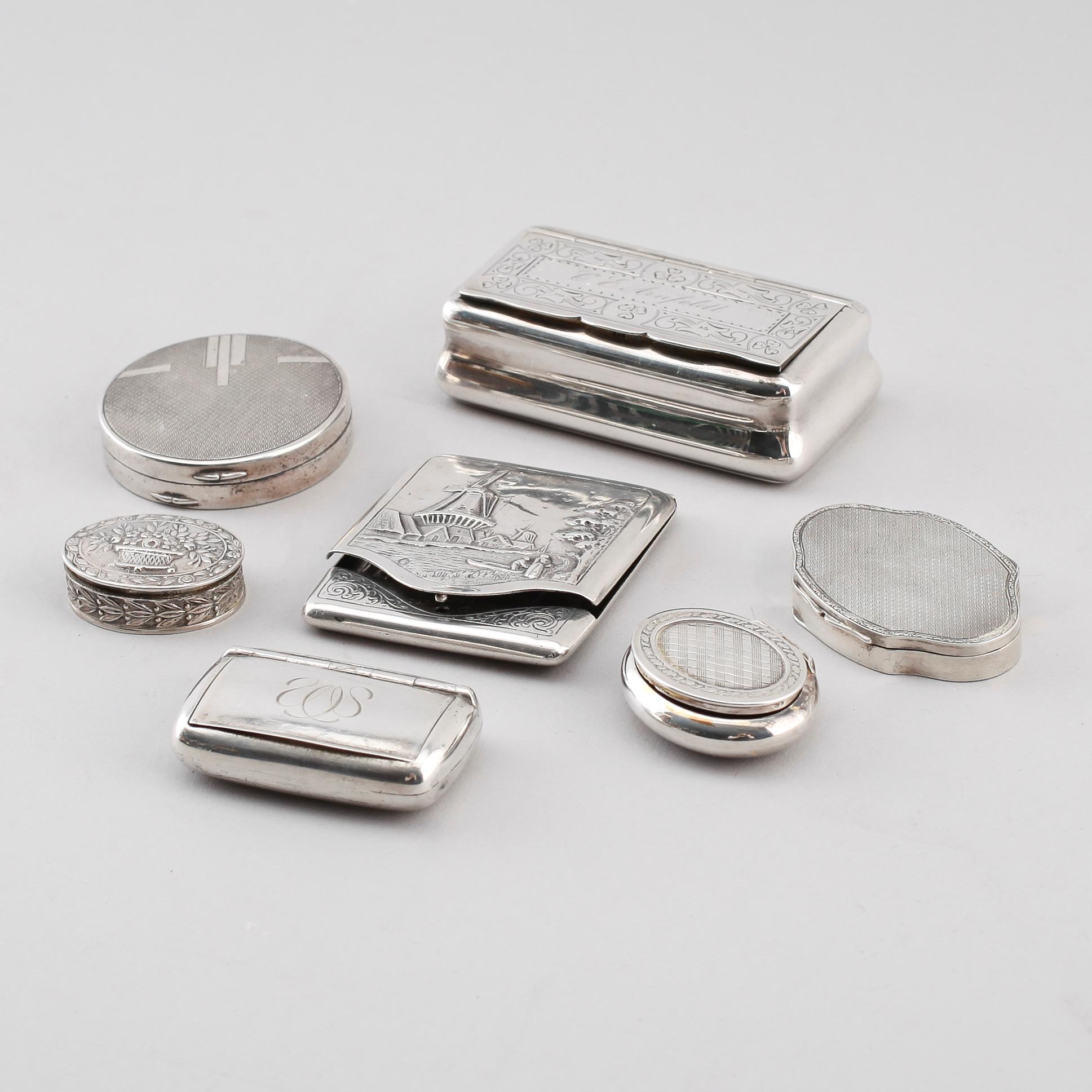 SAMLING DOSOR, 7 st, silver, 1900-tal. Vikt ca 232 g.
