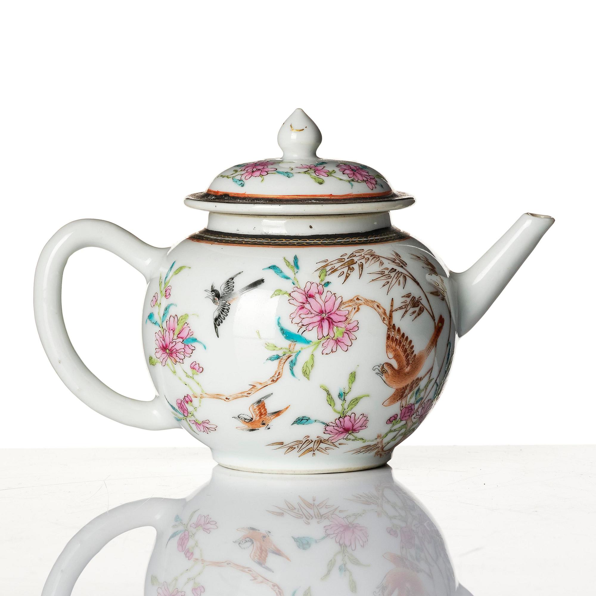 A famille rose tea pot with cover, Qing dynasty, Yongzheng (1723-35).