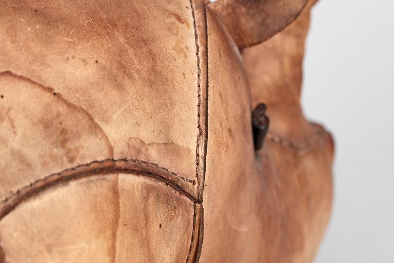 FOTPALL / NOSHÖRNING, Dimitri Omersa & Co för bla. Svenskt Tenn, 1900-talets andra hälft.