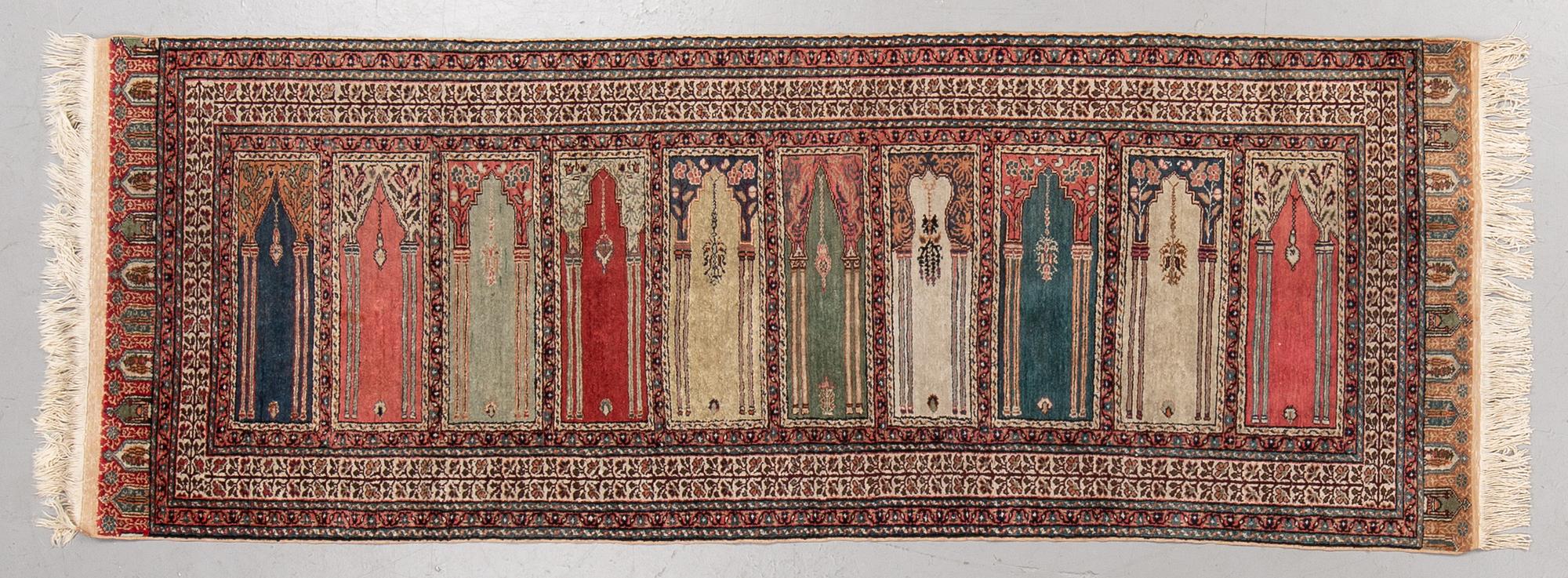 Matto, a runner, an old Anatolian saf, ca 228 x 83,5-85,5 cm (as well as 1,5-2,5 cm flat wave at the ends).