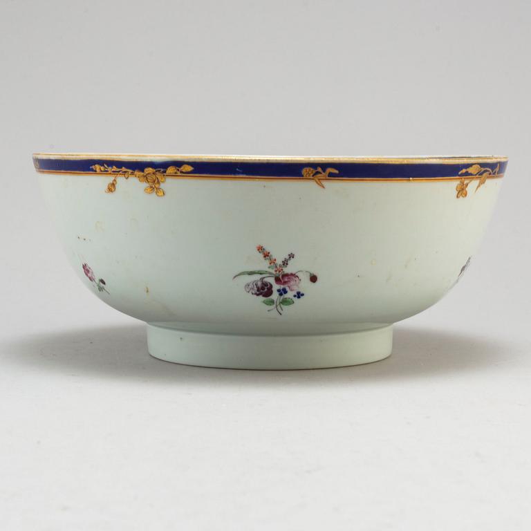 BÅLSKÅL,  porslin, Kina, Qianlong 1736-1795.