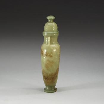 A nephrite jar with cover, presumably late Qing, Qianlong four character mark.