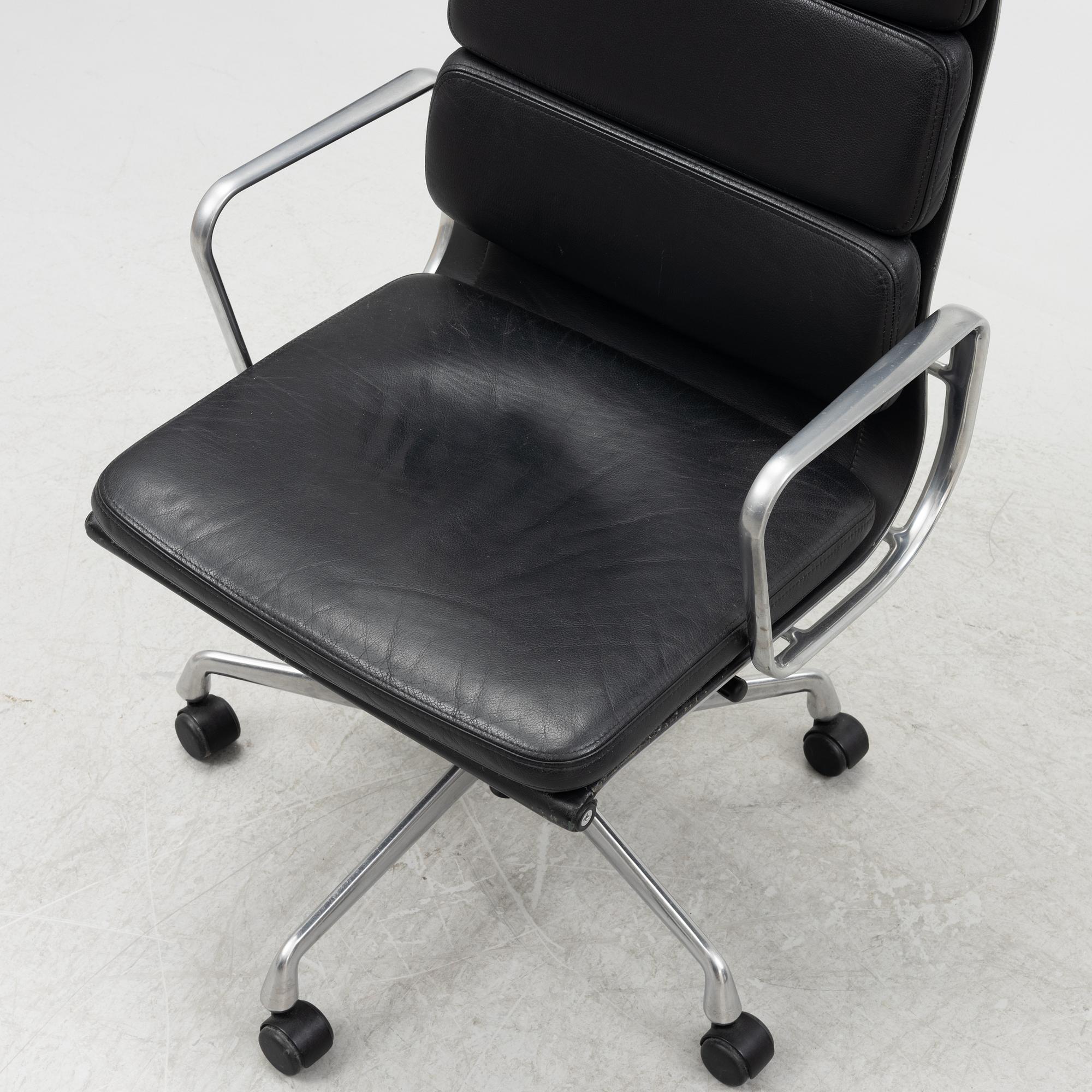 Charles & Ray Eames, a model EA 219, swivel office armchair.