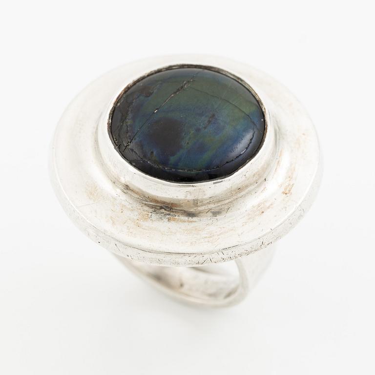 Sven-Erik Högberg, ring, sterling silver with labradorite, Gothenburg 1975.