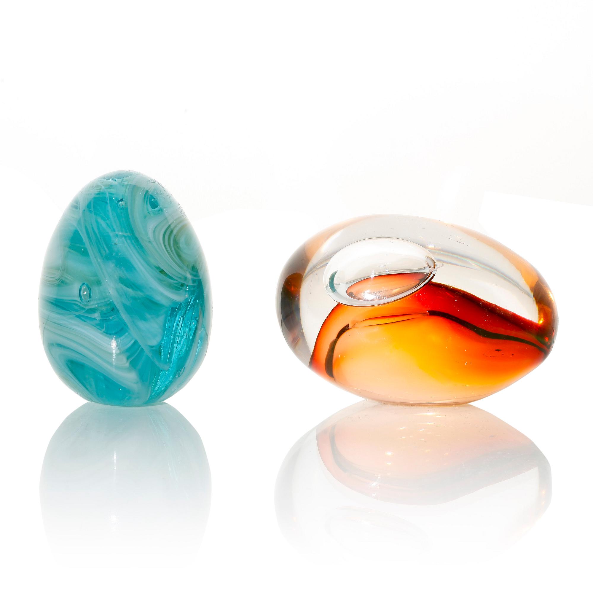 BREVPRESSAR, 4 st, glas, en möjligen Sandö Glasbruk, 1800-tal samt 1960-tal.