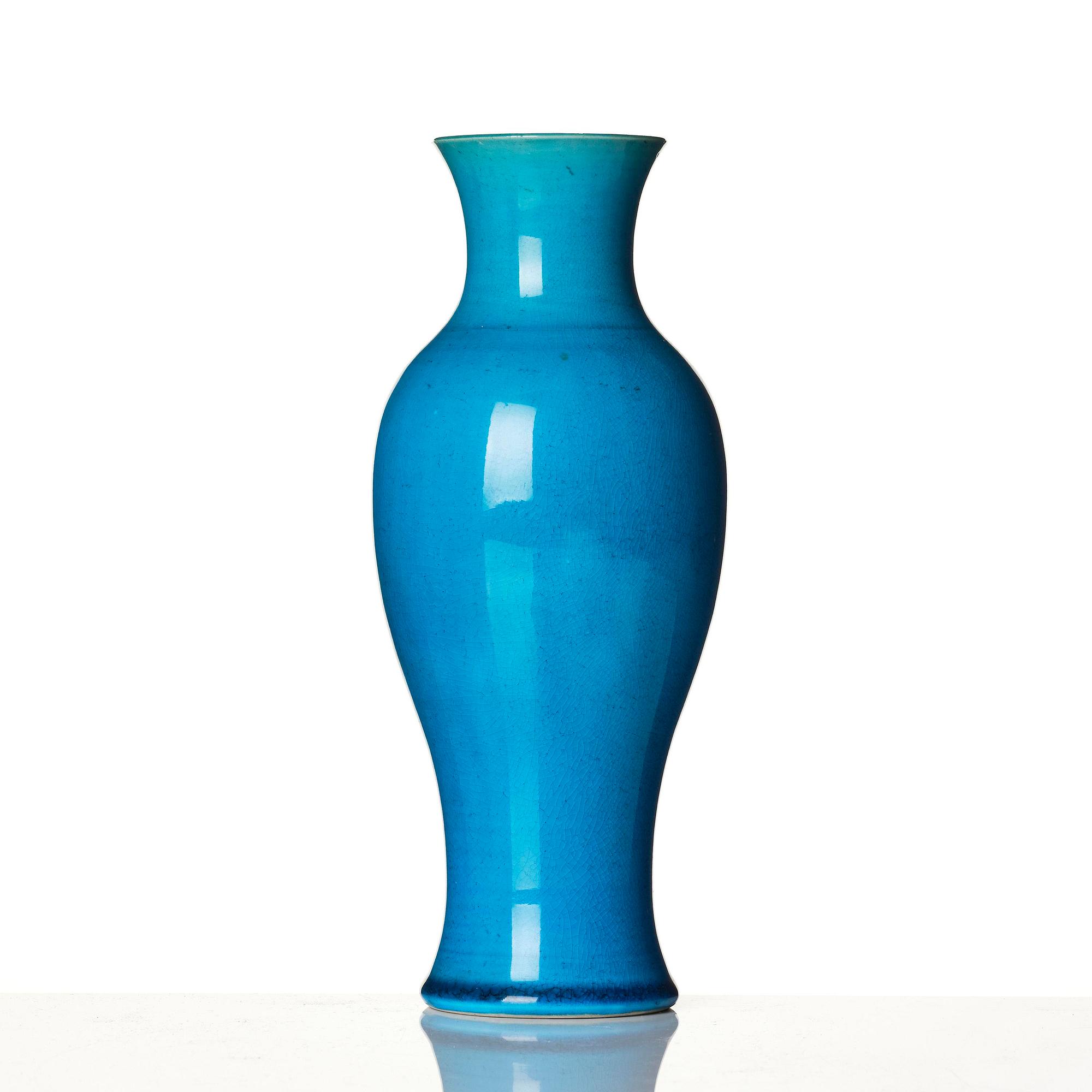 Vas, porslin. Qingdynastin, Kangxi (1662-1722).
