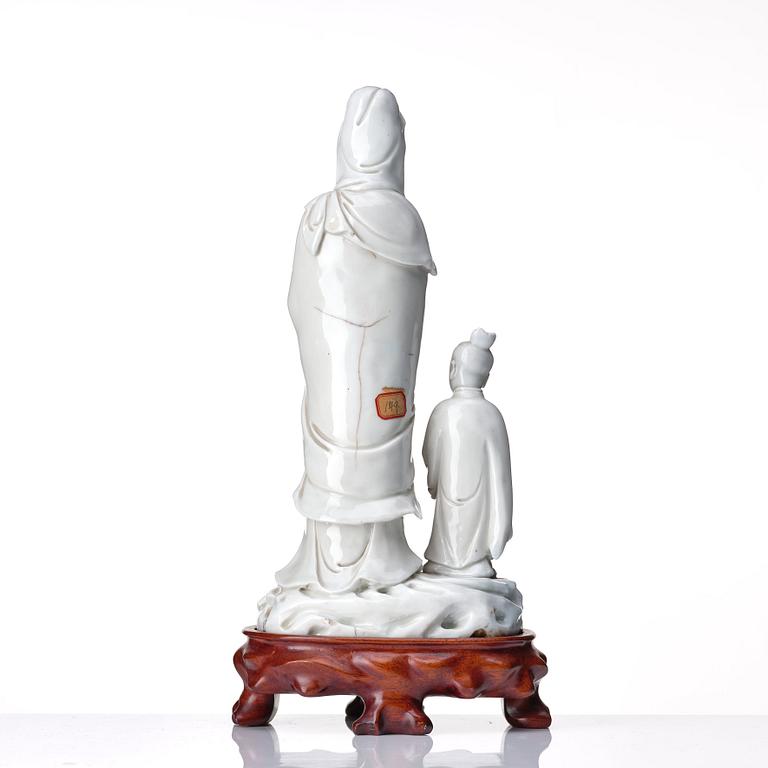Guanyin, blanc de chine. Qing dynastin, 1800-tal.