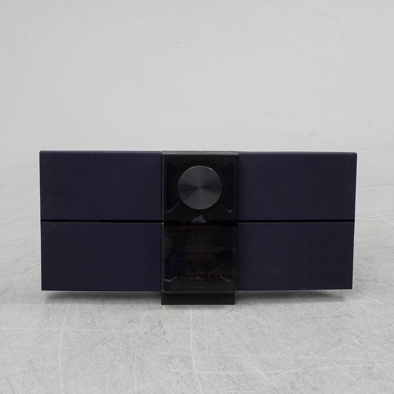 BANG & OLUFSEN, model "Beosound Century".