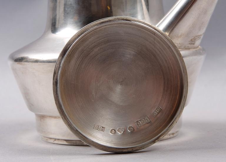 KANNA MED LOCK, silver, Bertil Berggren Askenström 1988. Vikt 419 gram.