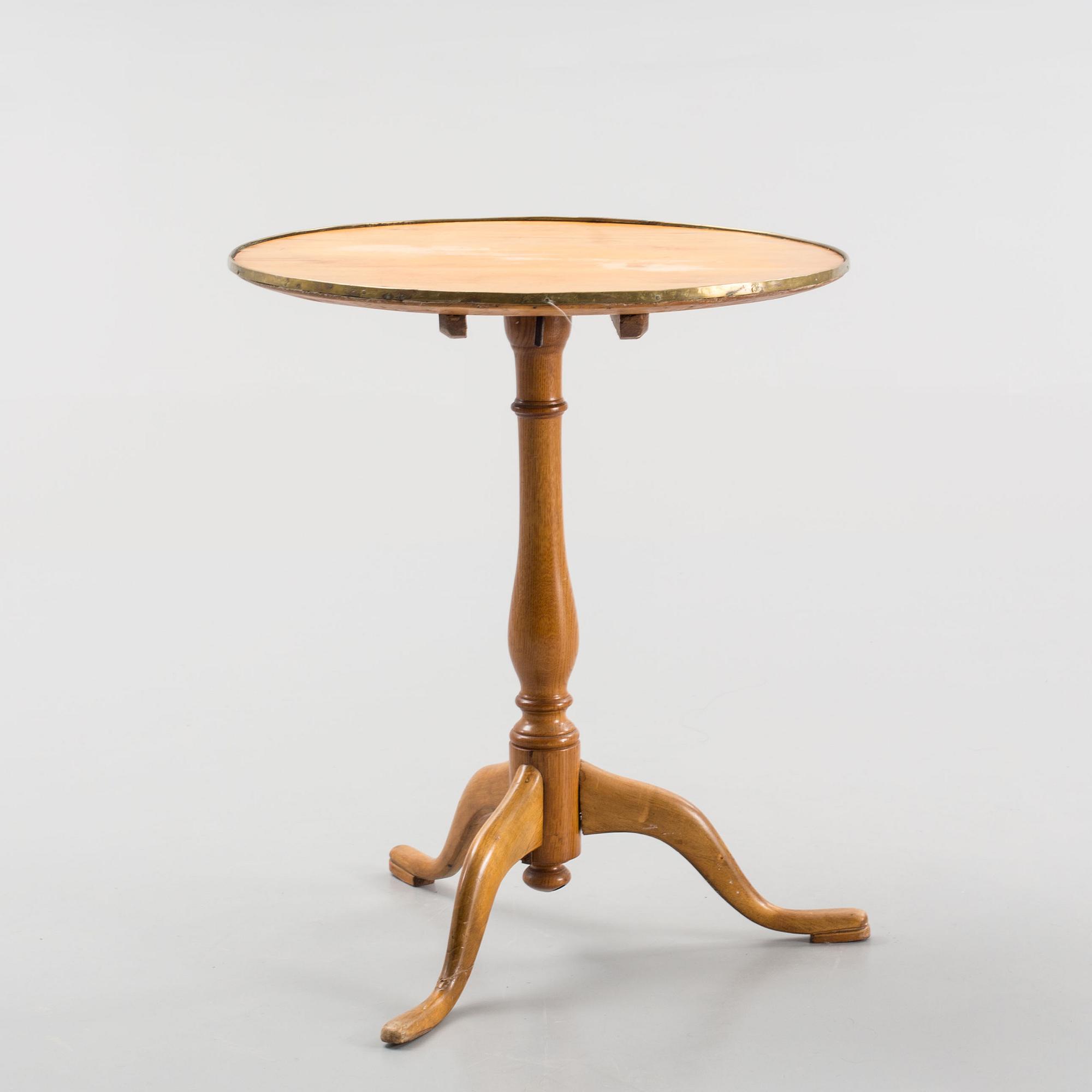 FÄLLBORD, Mellansverige omkring 1800.