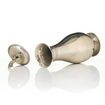 Sylvia Stave, a lidded vase model 5295, C.G. Hallberg, Stockholm, 1931.