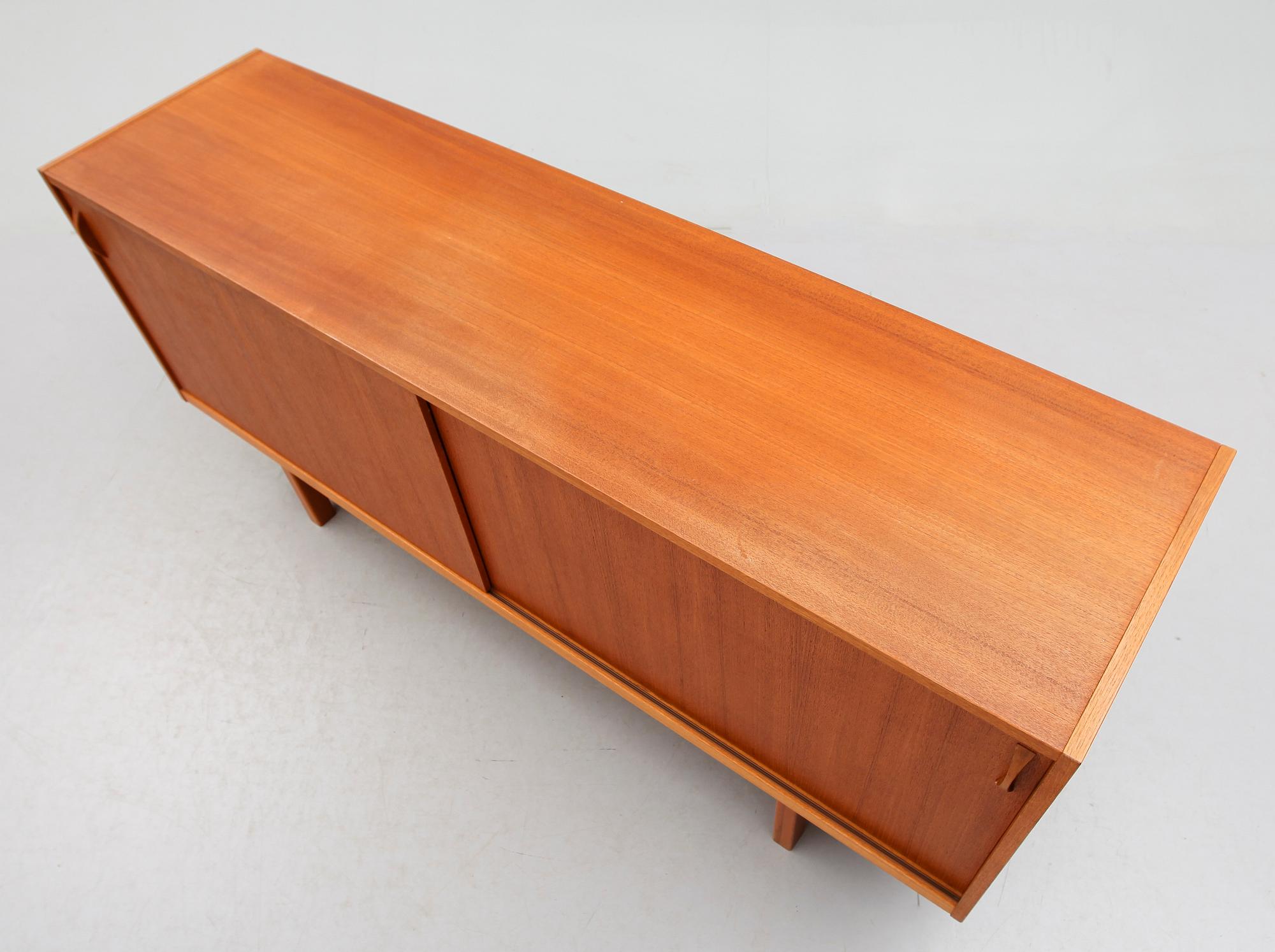 SIDEBOARD, 1900-talets andra hälft.