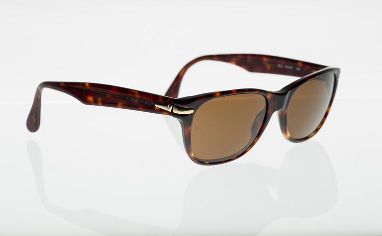 SOLGLASÖGON, Giorgio Armani.