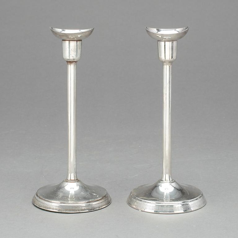 LJUSSTAKAR, ett par, silver, Ainar Axelsson, GAB, 1970.
