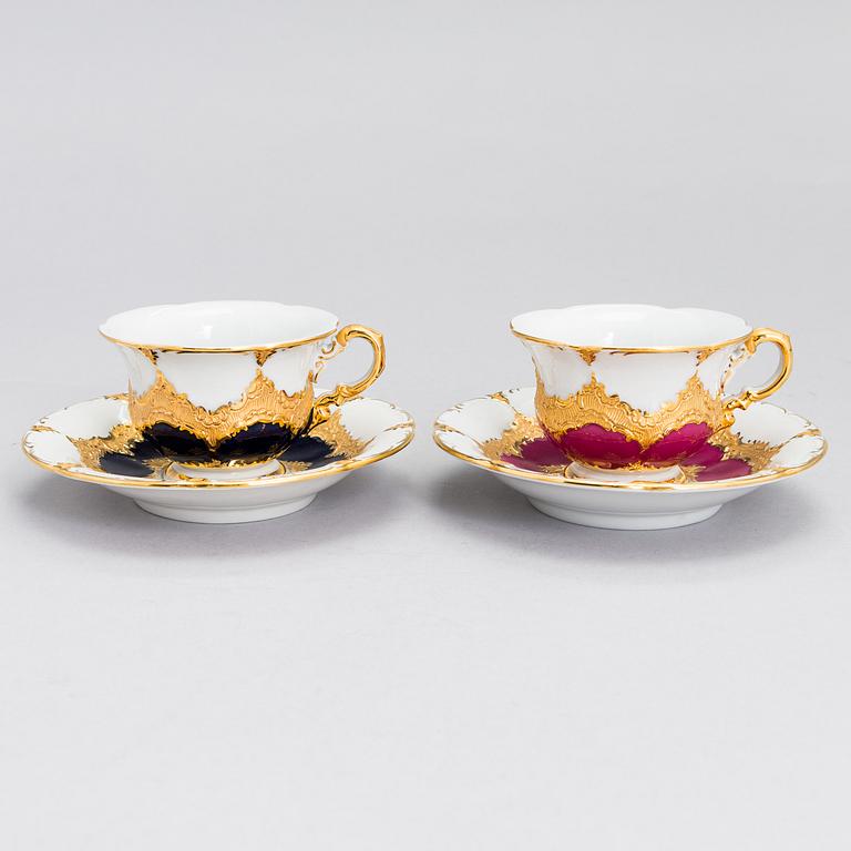 A set of 20th century eight Meissen porcelain objects.