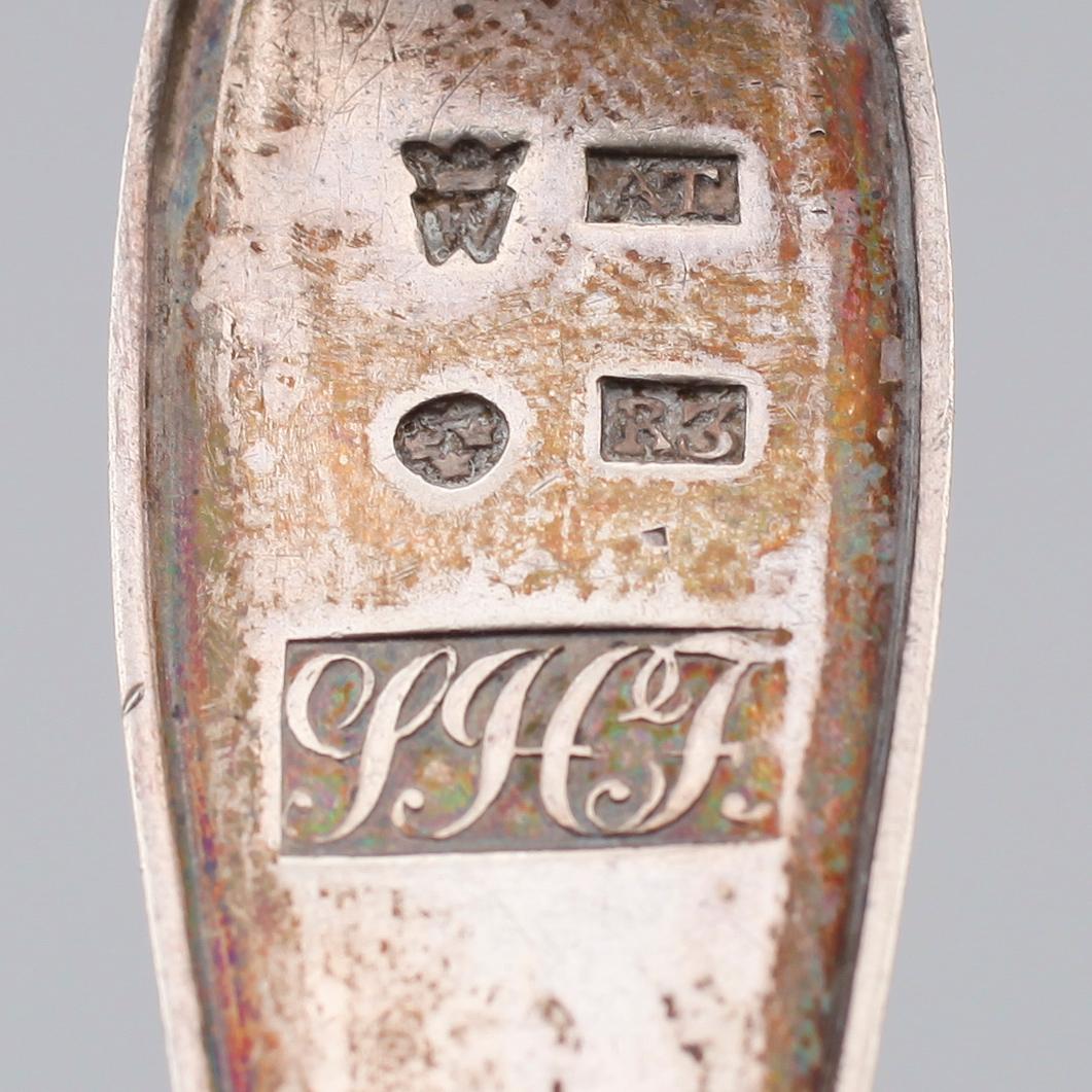 TESKEDAR, 12 st olika, svenska stämplar, 1700-/1800-tal. Vikt ca 232 gram.