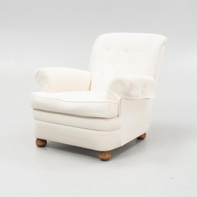 Josef Frank, an armchair, model 336, Firma Svenskt Tenn.