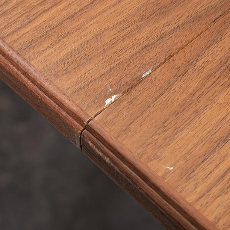 Carl Malmsten, A five-piece walnut 'Ambassadör' dining suite by Carl Malmsten.