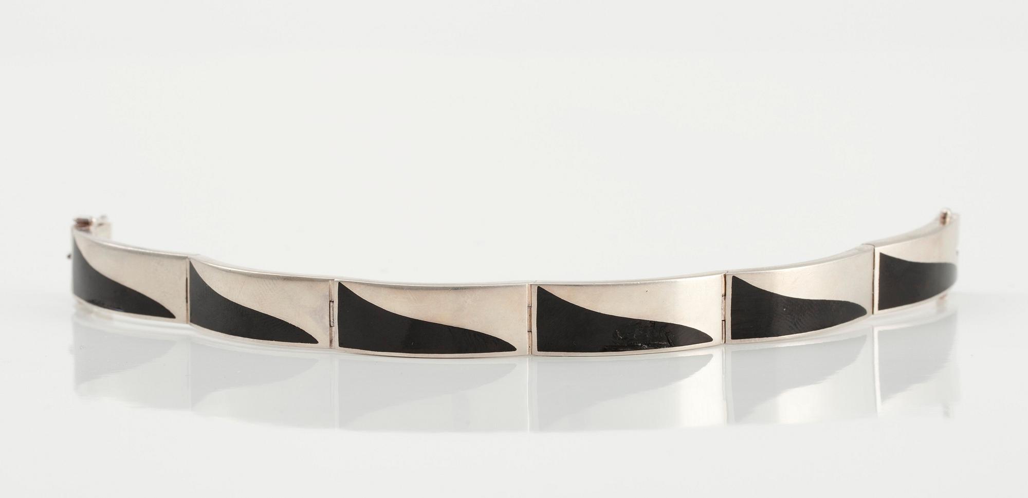 Juhani Linnovaara, ARMBAND, sterling silver, emalj, Lapponia 1975.