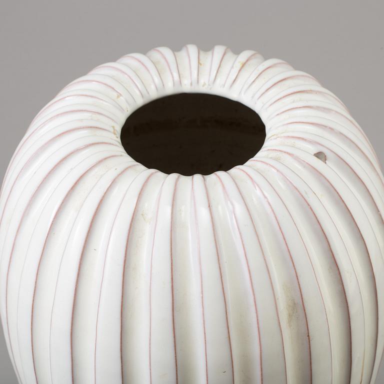 Vicke Lindstrand, a monumental earthenware vase from Upsala Ekeby, 1944-1953 .