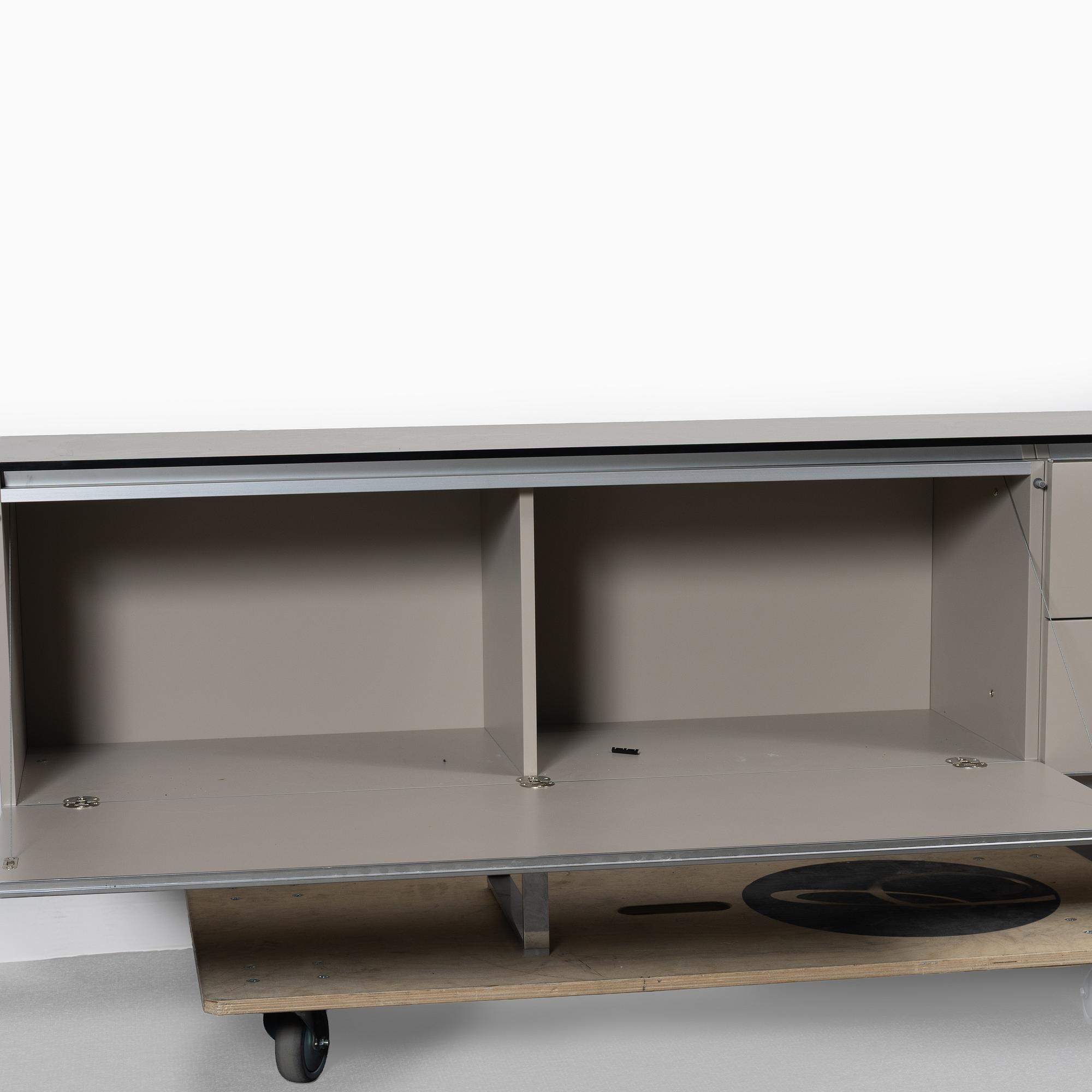 Sideboard, "Pab", Studio Kairos, B&B Italia.