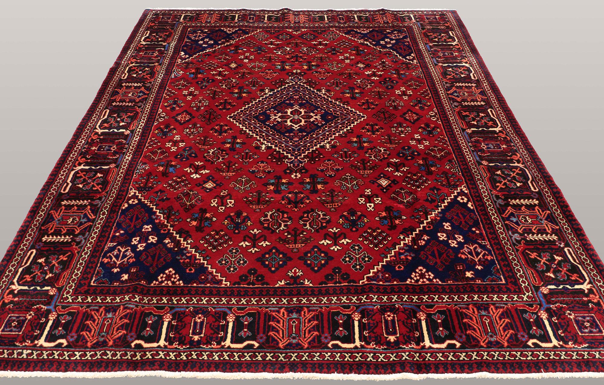 Matta, Joshaghan, 321 x 215 cm.
