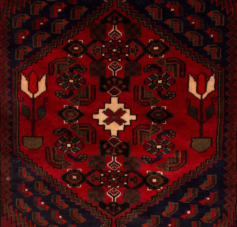 Matto, itämainen, n. 193x127 cm.