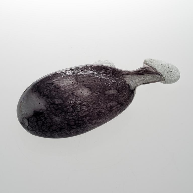 KAJ FRANCK, ART GLASS. "Kampela" (Flounder). Signed Kaj Franck Nuutajärvi Notsjö.