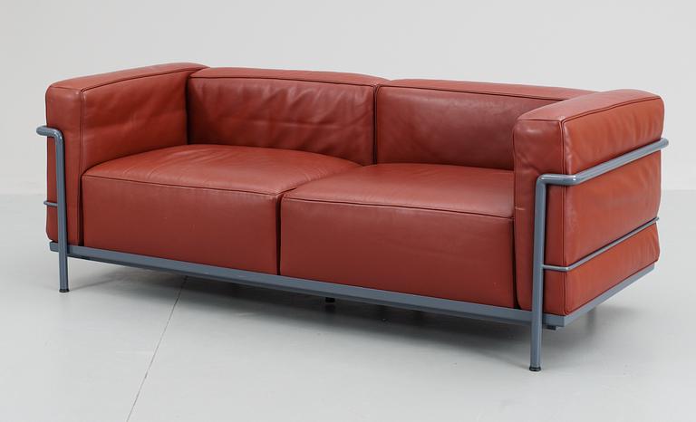 A Le Corbusier 'LC3' brown leather and steel sofa by Cassina, Italy.