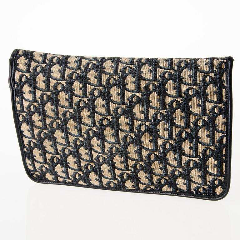 CHRISTIAN DIOR, KAKSI VINTAGE LAUKKUA JA VYÖ.