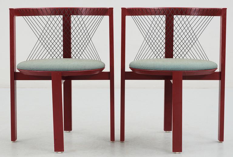 STOLAR, ett par, "String Chair", Niels Jörgen Haugesen, Danmark, 1970-tal.