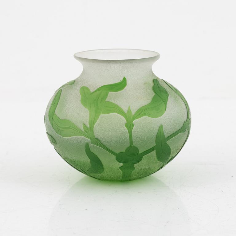 Karl Lindeberg, an Art Nouveau cameo glass vase, Kosta, Sweden, early 20th Century.