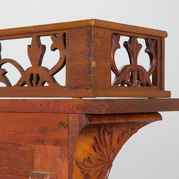 Karl Tirén, An Art Nouveau mahogany cabinet by A.B Naeslunds Möbelfabrik, Umeå, Sweden, approx. 1901.