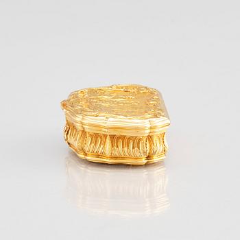 A Swedish Rococo 21 carat gold box, mark of Frantz Bergs (active 1725-1777).