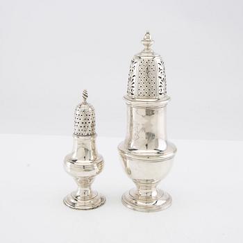 John Wakelin & William Taylor sugar and salt shakers, 2 pcs, silver, London 1778.