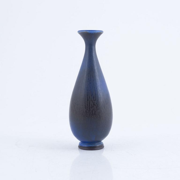 Berndt Friberg, vase, stoneware, Gustavsbergs studio 1975.