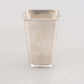 Åke Strömdahl, bägare, sterlingsilver, Hugo Strömdahl AB, Stockholm 1953.