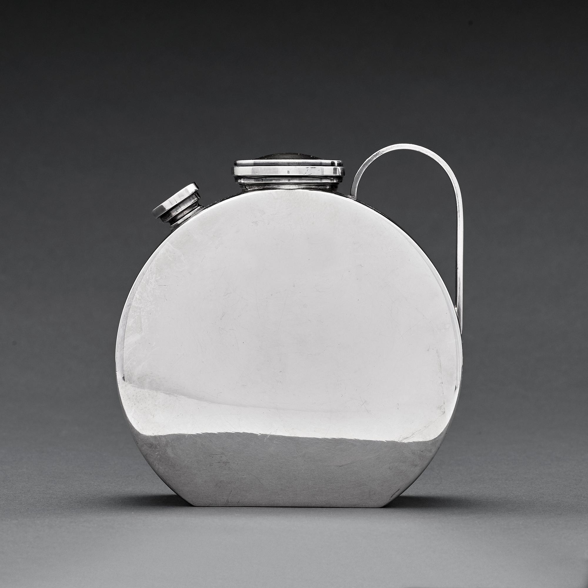 Sylvia Stave, cocktailshaker (barblandare), modell nr 3547, C.G Hallberg, Stockholm 1930-talets mitt.