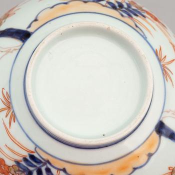 A Japanese vase and a bowl, 18th and 19th Century.