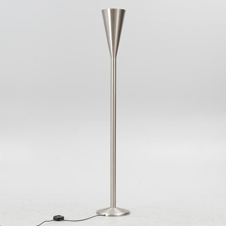 Pietro Chiesa, golvlampa, "Luminator", Fontana Arte, Italien, 2017.