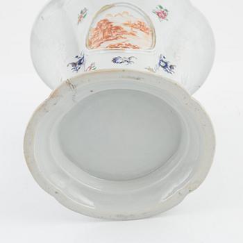 A famille rose tulip vase, Qing dynasty, 18th Century.