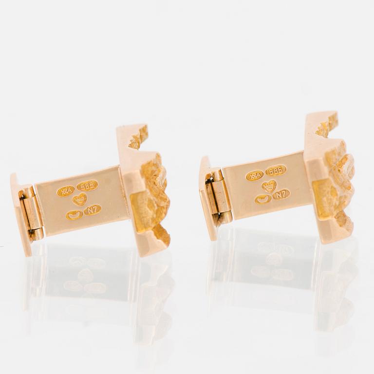 A PAIR OF BJÖRN WECKSTRÖM CUFFLINKS, "Kultaraanu", 14K gold. Lapponia 1966.