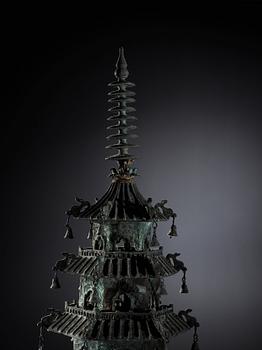 PAGOD, brons. Qingdynasty (1644-1912).