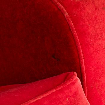 A mid-20th century armchair.