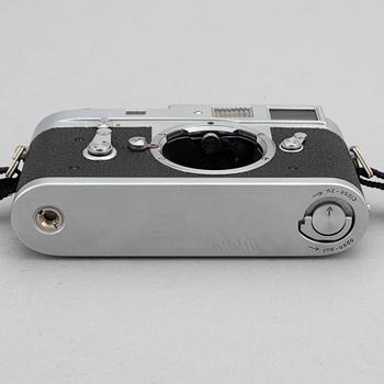 Leica M2, no 1037333, 1961.