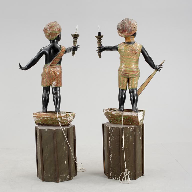 GOLVLAMPOR, ett par, 1900-tal.