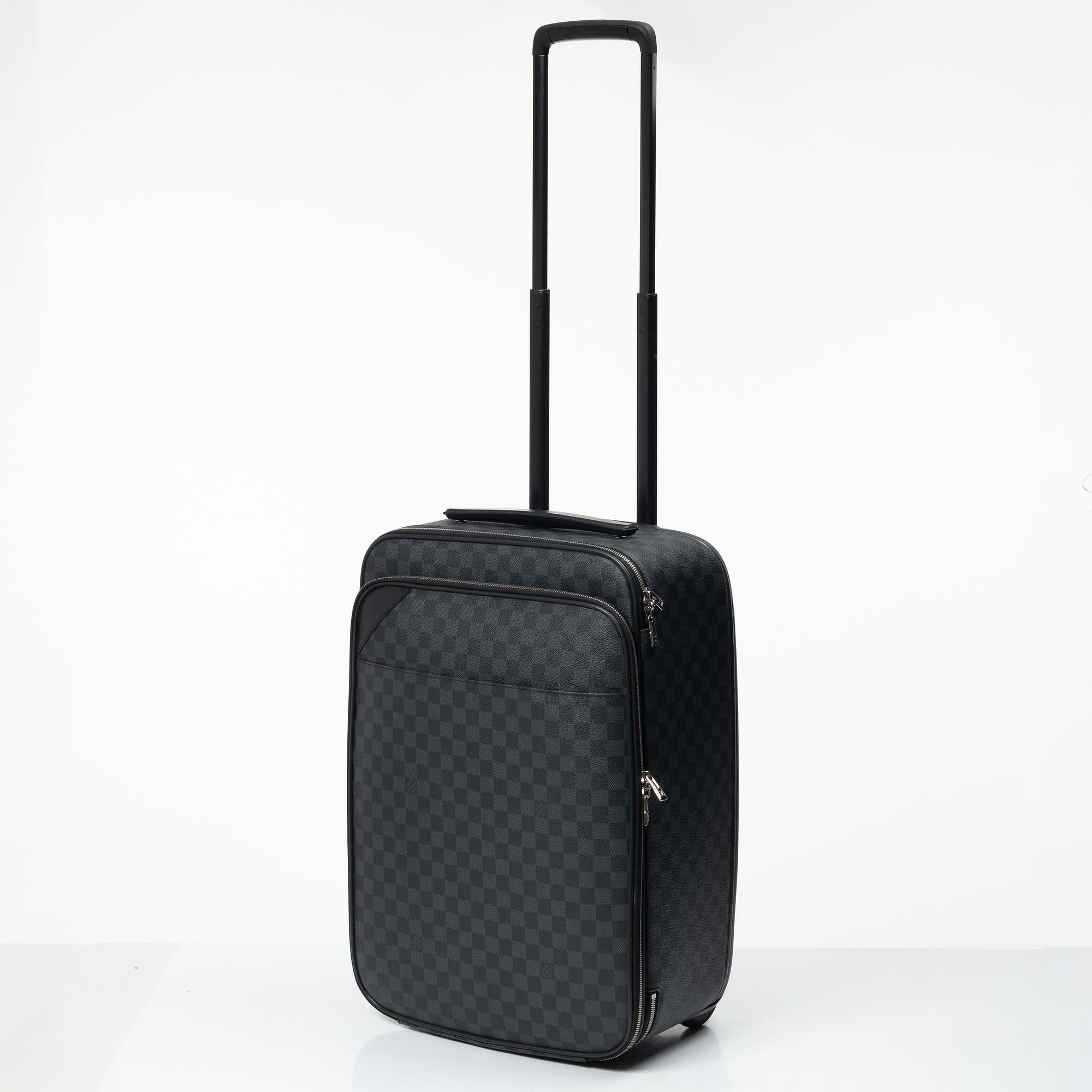 Louis Vuitton, resväska/kabinväska, "Pégase 50".