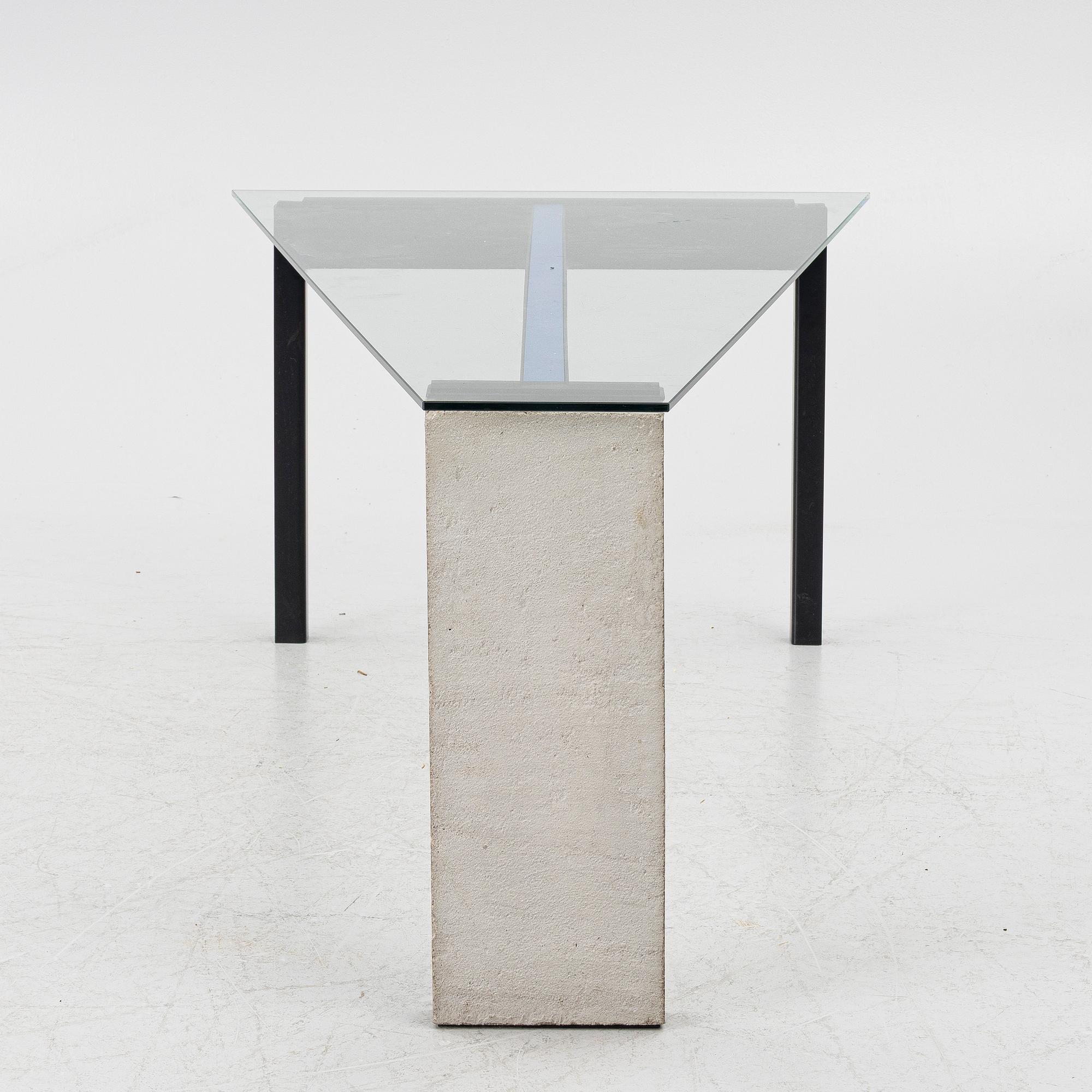 Jonas Bohlin, Coffee table, "Concrete", Källemo, Värnamo.